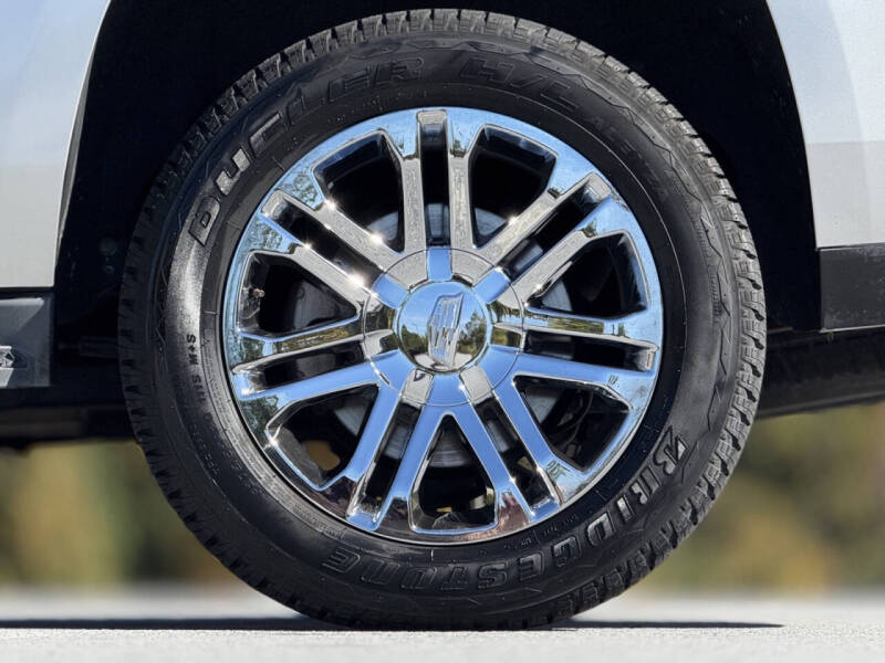 2016 Cadillac Escalade Standard