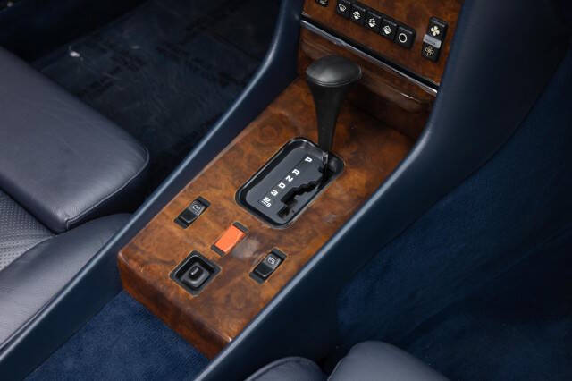 1986 Mercedes-Benz 560-Class 560 SL