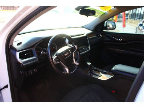 2017 GMC Acadia SLE-1