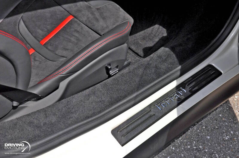 2024 Ferrari SF90 Spider