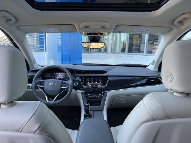 2023 Cadillac XT6 Premium Luxury