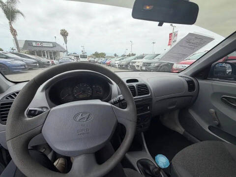 2004 Hyundai Accent