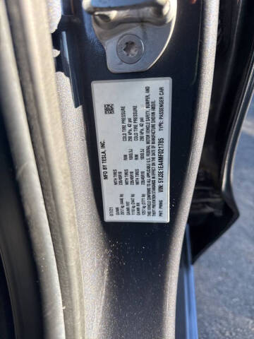 2021 Tesla Model 3 Standard Range Plus