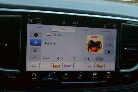 2026 Chrysler Pacifica Select