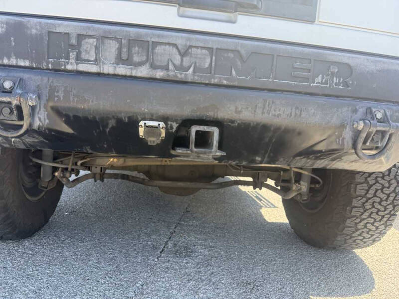 2005 HUMMER H2