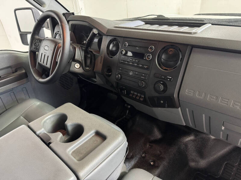 2011 Ford F-350 Super Duty XL