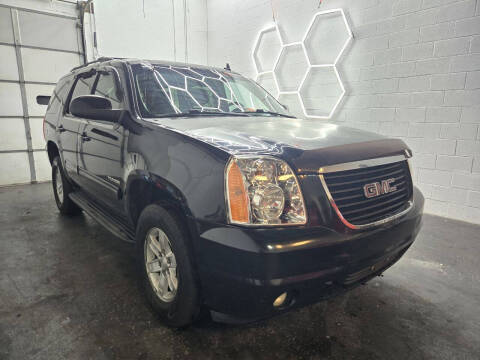 2013 GMC Yukon for sale at Skyline Luxury Motors in Buffalo Grove IL