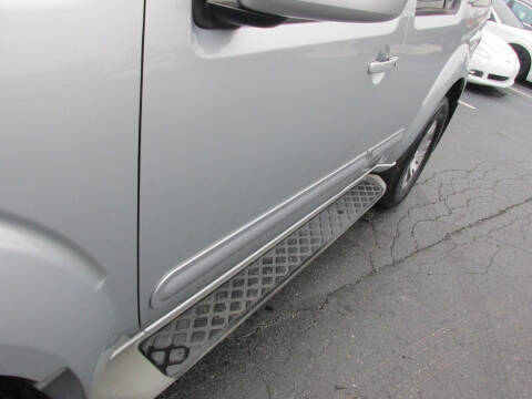 2010 Nissan Pathfinder SE