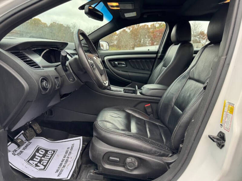 2016 Ford Taurus SEL