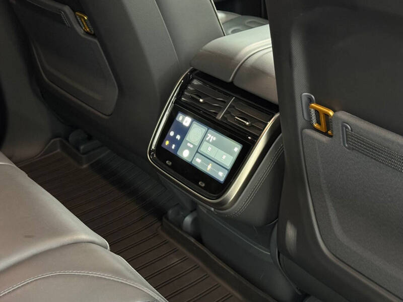 2022 Rivian R1T Launch Edition