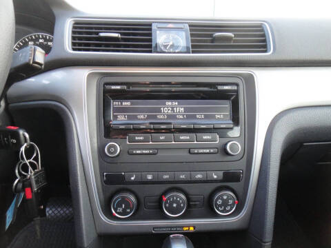 2013 Volkswagen Passat Wolfsburg Edition PZEV