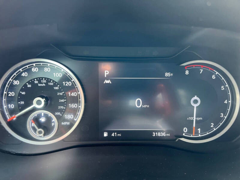2023 Genesis G70