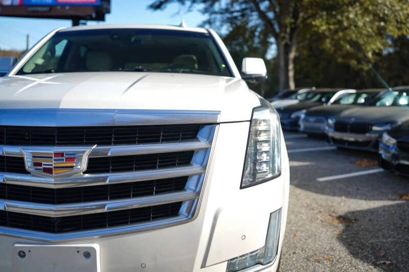 2018 Cadillac Escalade Luxury