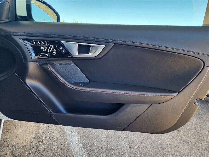 2015 Jaguar F-TYPE V8 S