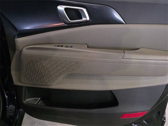 2025 Kia Carnival LXS