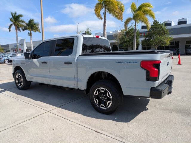 2023 Ford F-150 Lightning Pro