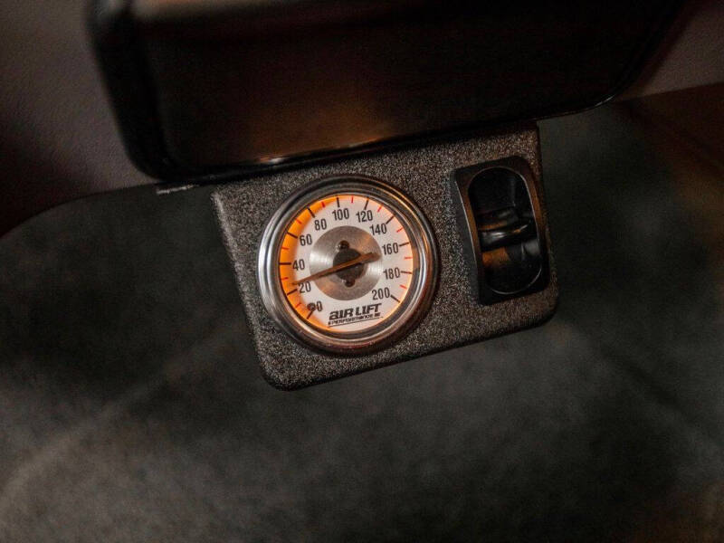 2018 Freightliner M2 106