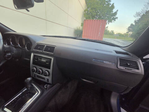 2009 Dodge Challenger SE