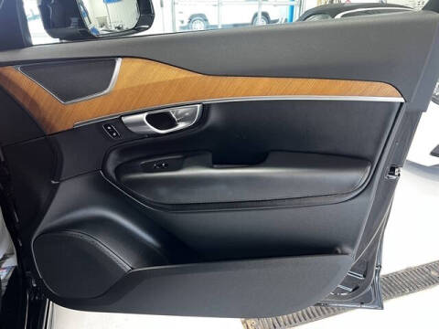 2023 Volvo XC90 B6 Plus Bright Theme 7P