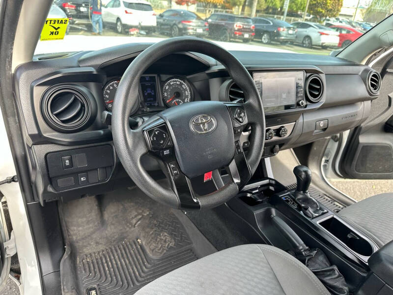 2020 Toyota Tacoma SR photo 26