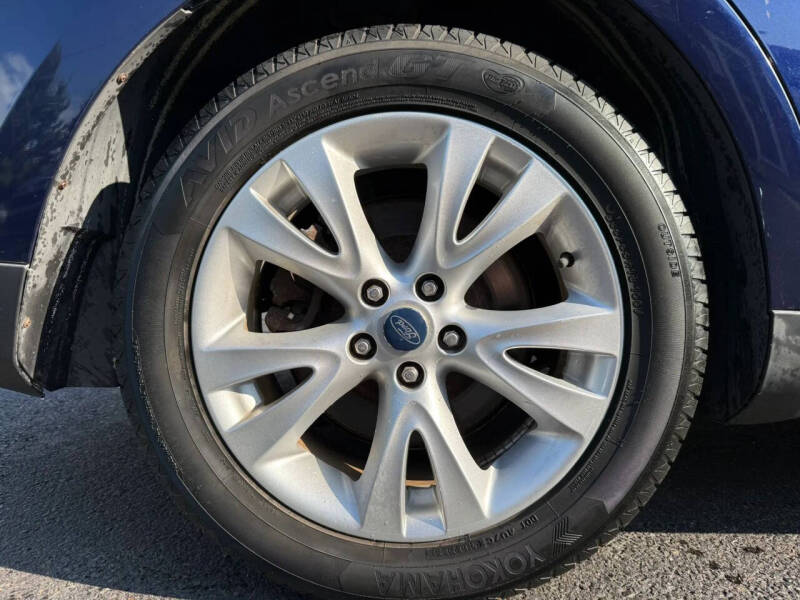 2011 Ford Taurus SEL