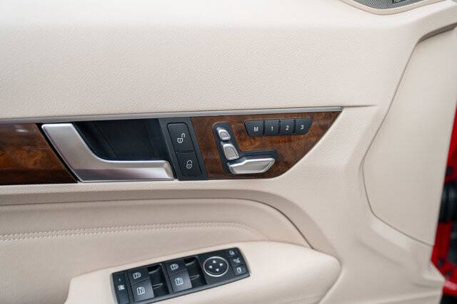 2016 Mercedes-Benz E-Class 14