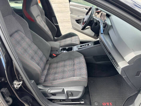 2022 Volkswagen Golf GTI S