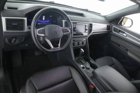 2022 Volkswagen Atlas Cross Sport SE 4Motion