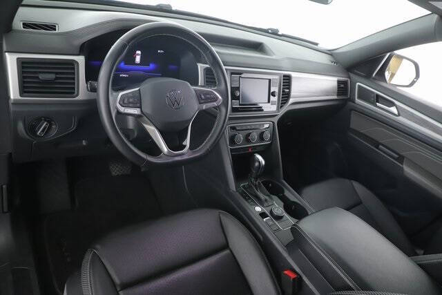 2022 Volkswagen Atlas Cross Sport SE 4Motion