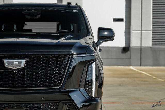 2025 Cadillac Escalade-V