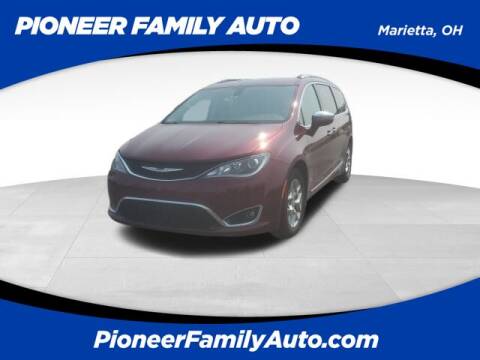 2018 Chrysler Pacifica for sale at Pioneer Family Preowned Autos of WILLIAMSTOWN in Williamstown WV