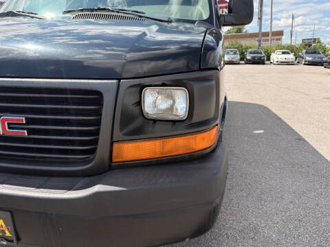 2010 GMC Savana LS 1500