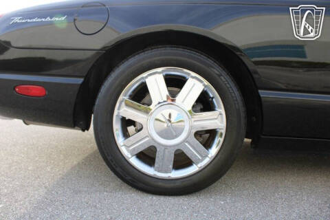 2005 Ford Thunderbird Deluxe