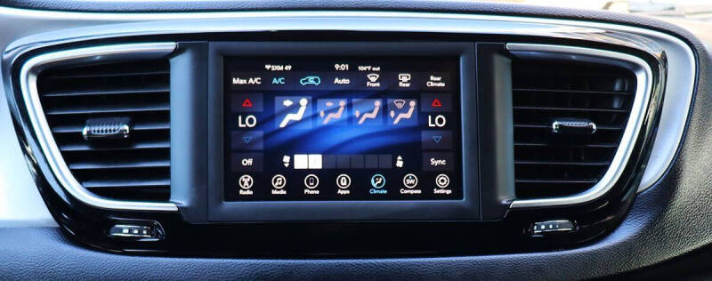 2020 Chrysler Pacifica Touring