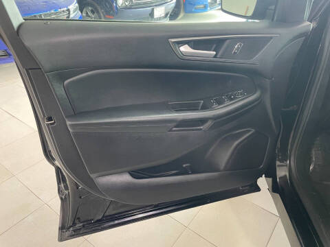 2020 Ford Edge SE