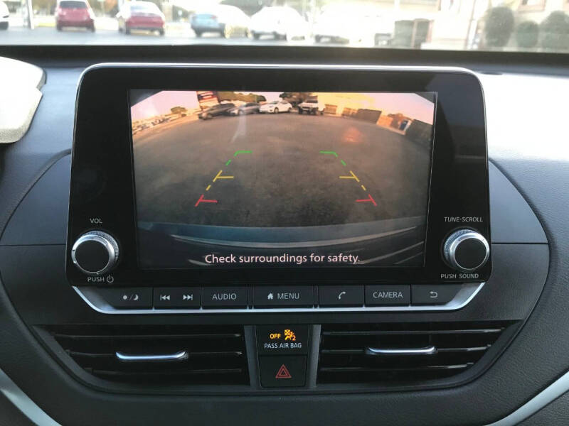 2021 Nissan Altima 2.5 SV