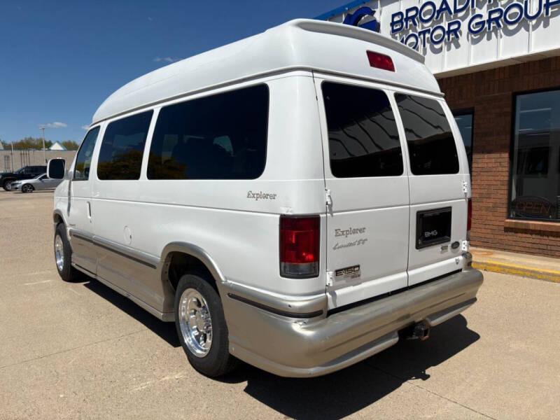 2011 Ford E-Series E-150