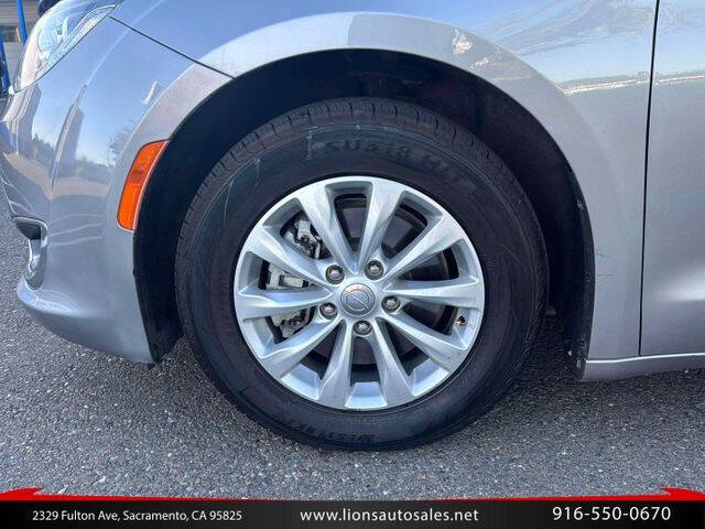 2017 Chrysler Pacifica Touring Plus