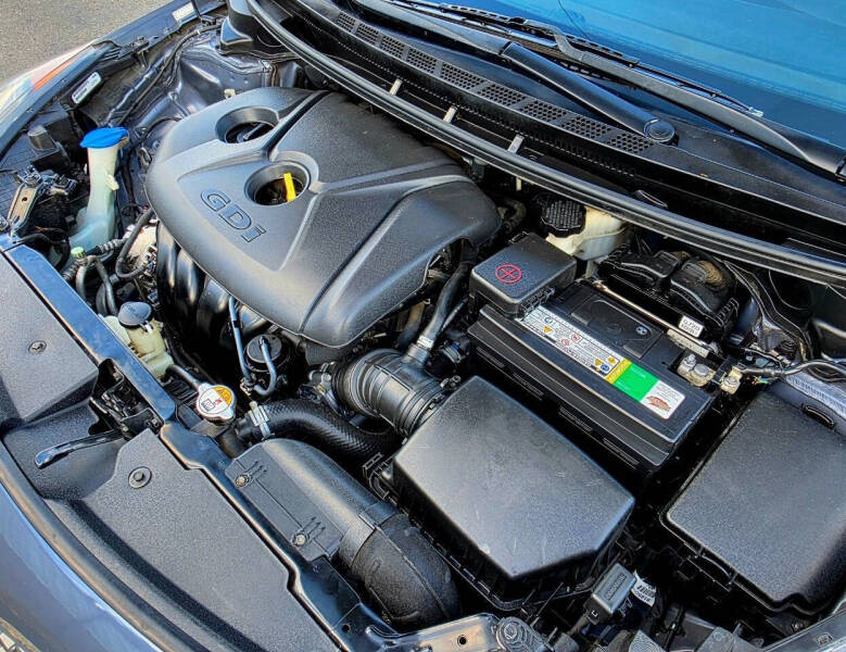 2016 Kia Forte5 LX