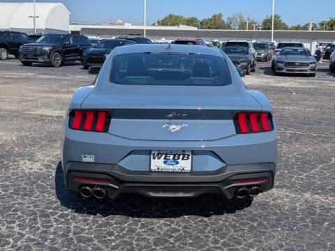 2025 Ford Mustang EcoBoost