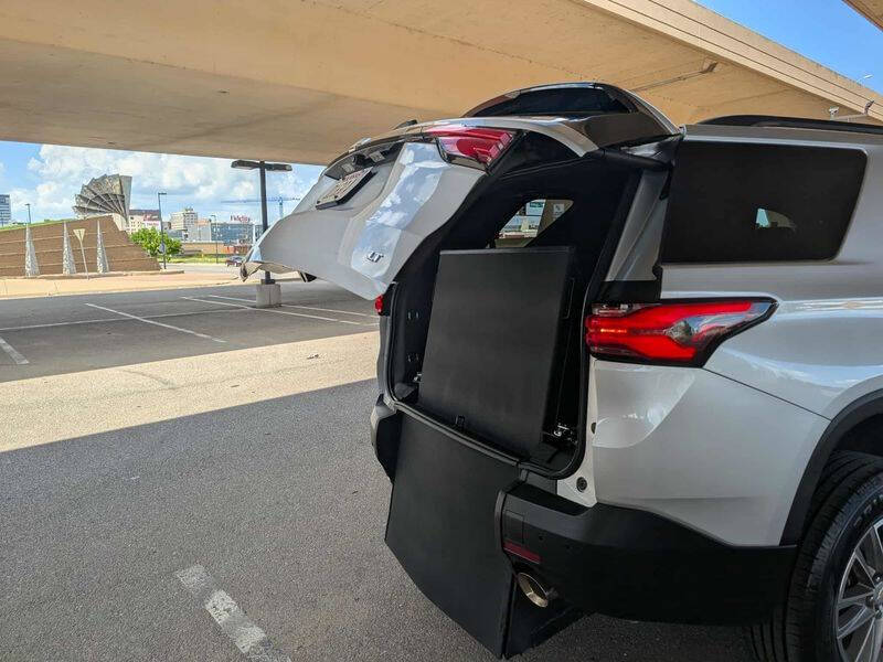 2022 Chevrolet Traverse LT Cloth