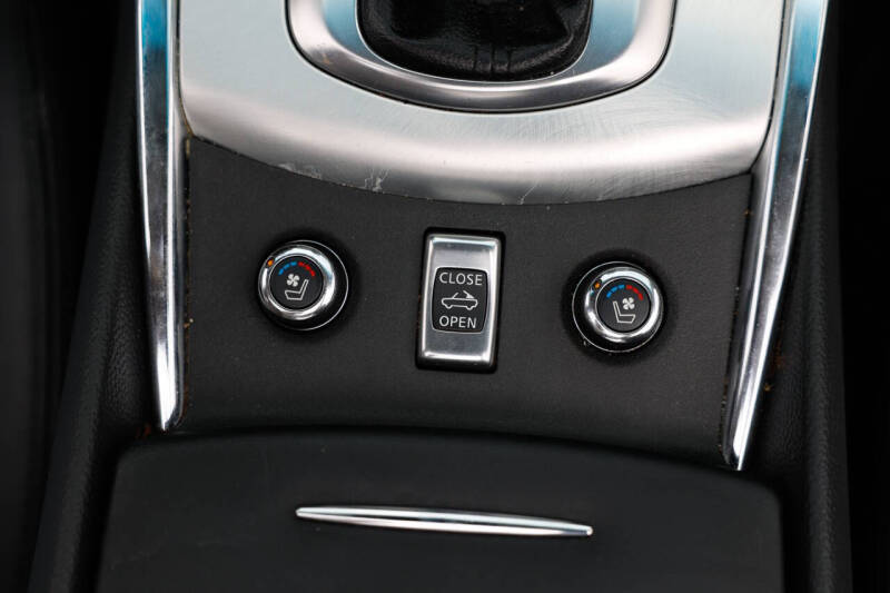 2014 Infiniti Q60 Convertible