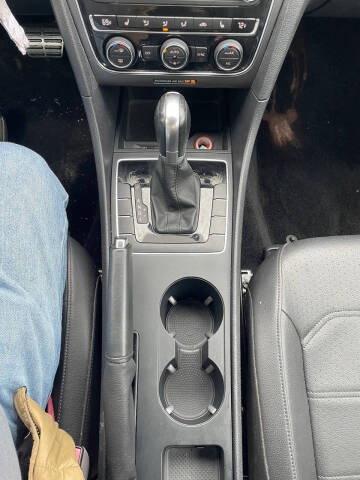 2017 Volkswagen Passat 1.8T R-Line