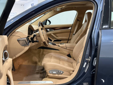 2012 Porsche Panamera 4