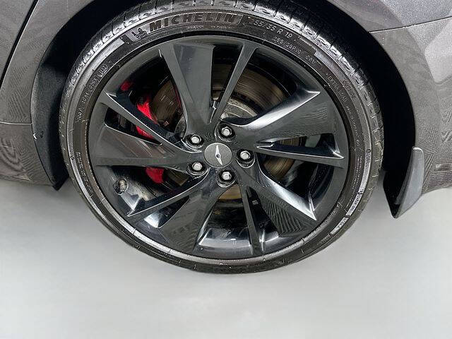 2023 Genesis G70