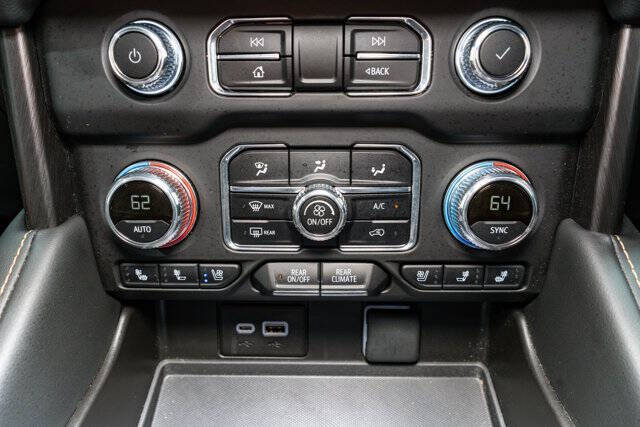 2024 GMC Yukon XL AT4