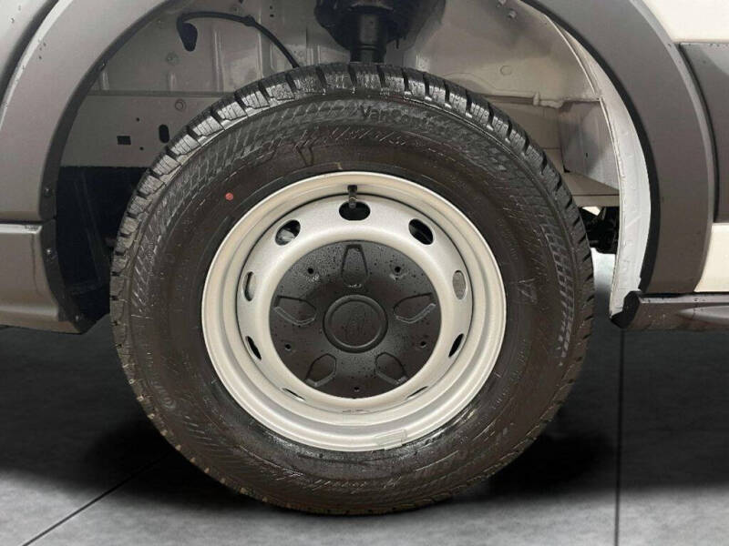 2025 Ford Transit 250