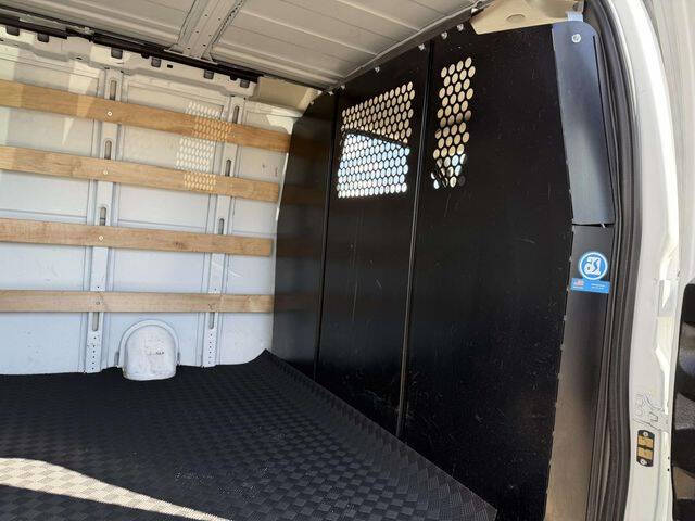 2024 Chevrolet Express 2500