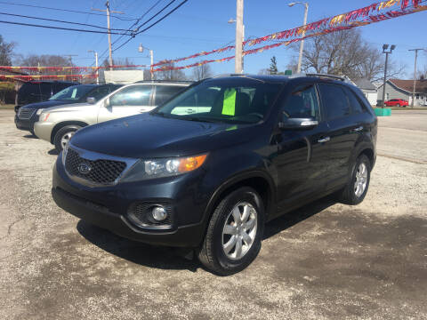 2013 Kia Sorento for sale at Antique Motors in Plymouth IN