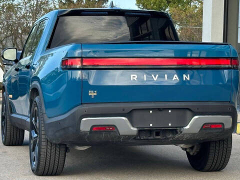 2022 Rivian R1T Adventure